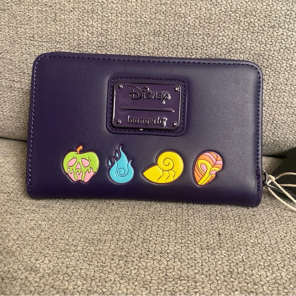 Disney | Disney Villains In The Dark Zip Around Wallet - Picture 2 of 4